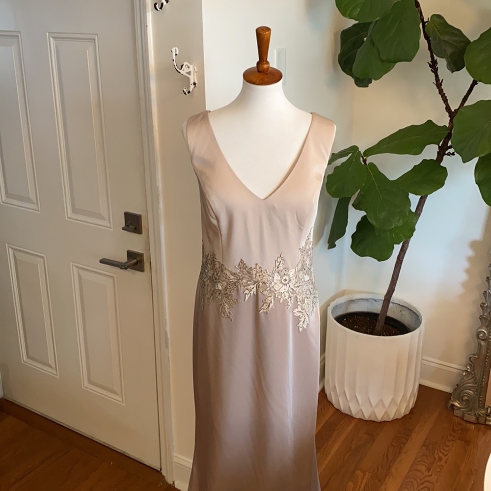 Mon Cheri Cream Sheath Wedding Dress Sleeveless V-Neck